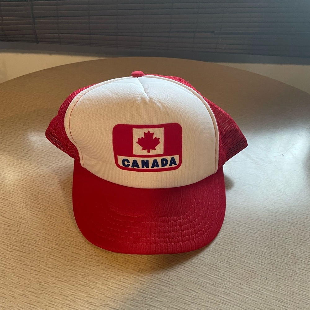 Vintage Canada Mesh Hat/Cap